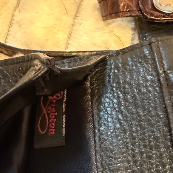 Crocodile Embossed Crossbody Bag - Picture 2 of 16